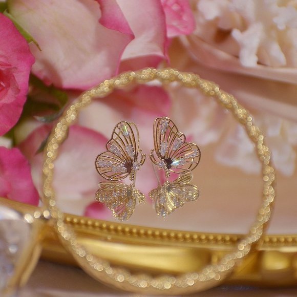 NEW 14K Gold Plated Diamond Butterfly Earrings - Picture 3 of 13